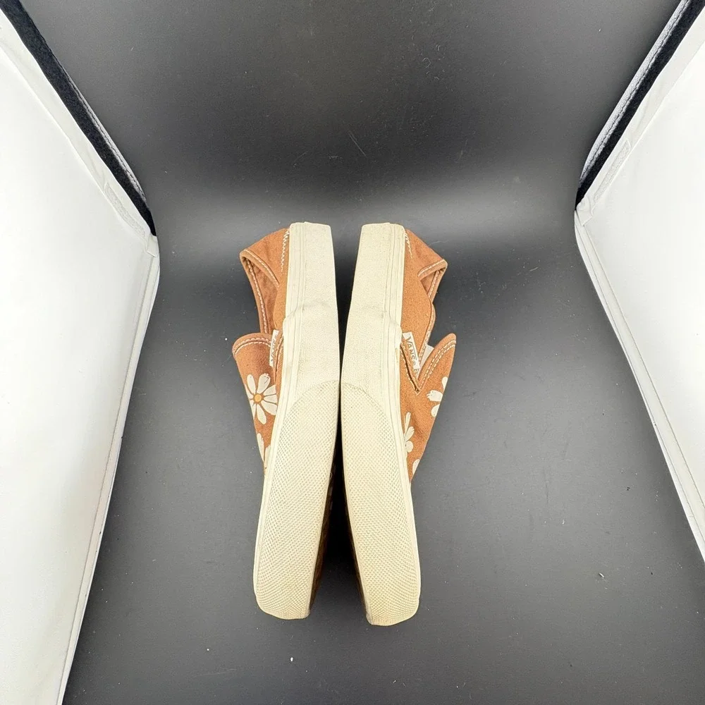 Vans Brown Slip-On Sneakers with White Daisy Print - Picture 9 of 10